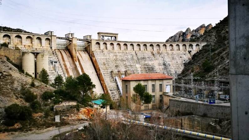 Central Hidroelèctrica d'Oliana
