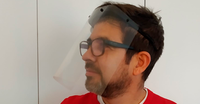Fablab Terrassa ha fabricat i distribuït 542 viseres de protecció i 170 salvaorelles per a mascaretes