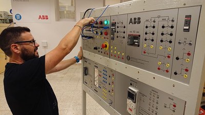 ABB i l’ESEIAAT de la UPC renoven el conveni de col.laboració de 2019