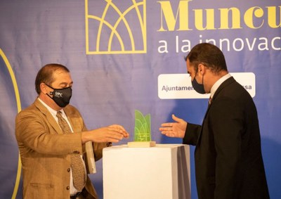 L’Ajuntament de Terrassa lliura a la UPC el premi honorífic a la Innovació Lluís Muncunill 2020