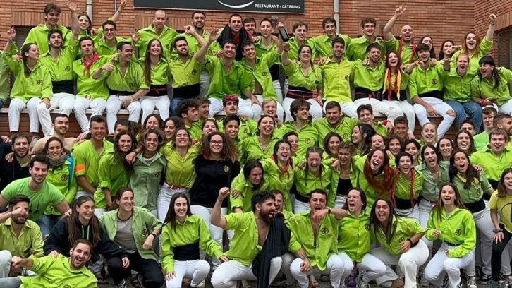 La colla ‘Bergants’ del Campus de Terrassa celebra la seva gran diada castellera